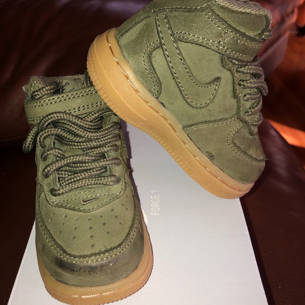 High top sneakers